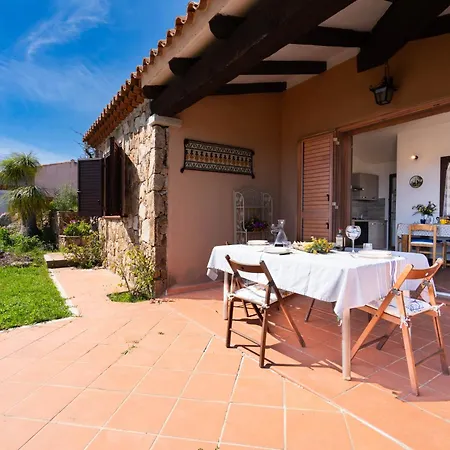 Villino Tavolara A San Teodoro (Sardinia)